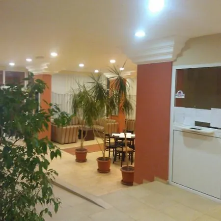 Aparthotel Carina