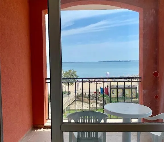 Carina Апарт-отель 3*